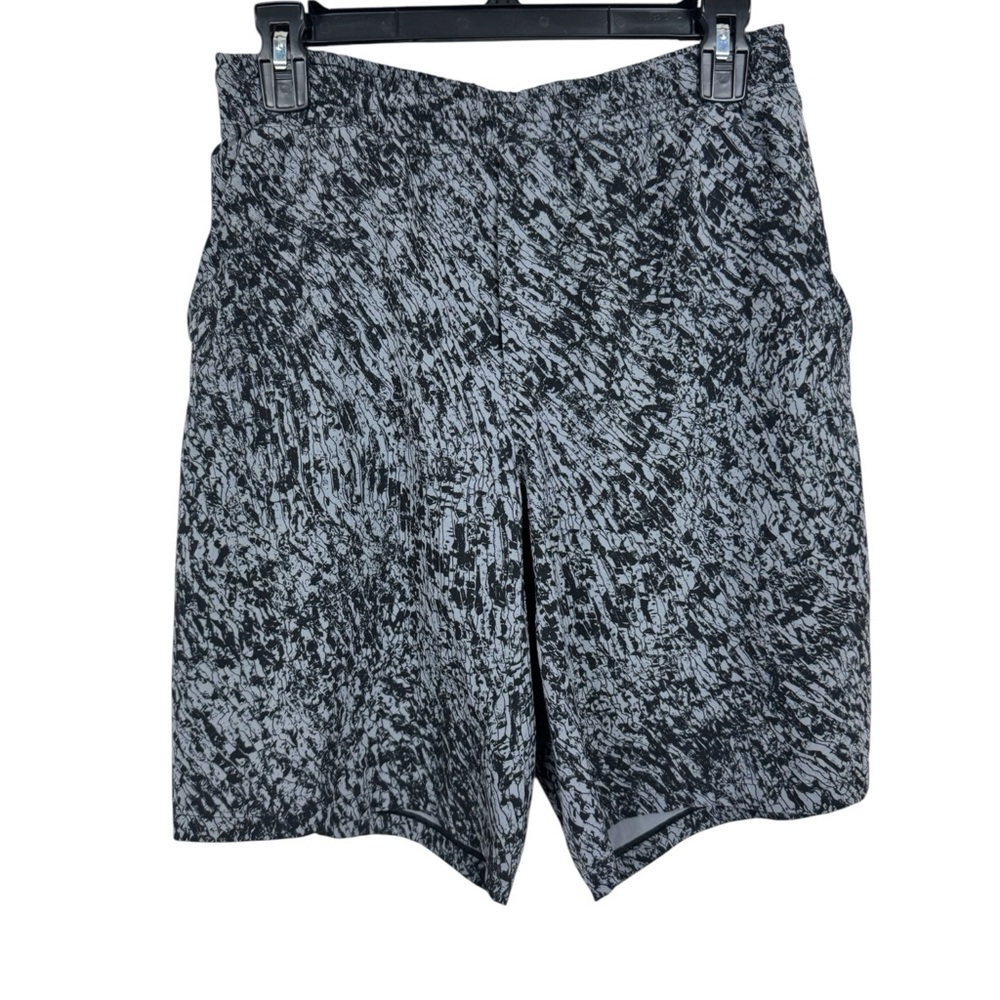 Lululemon Pace Breaker Mens 9” Med Shorts Black Grey M